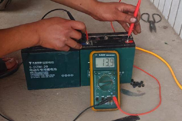 电动车换汽车电池_电车换个电池_电动车换电池