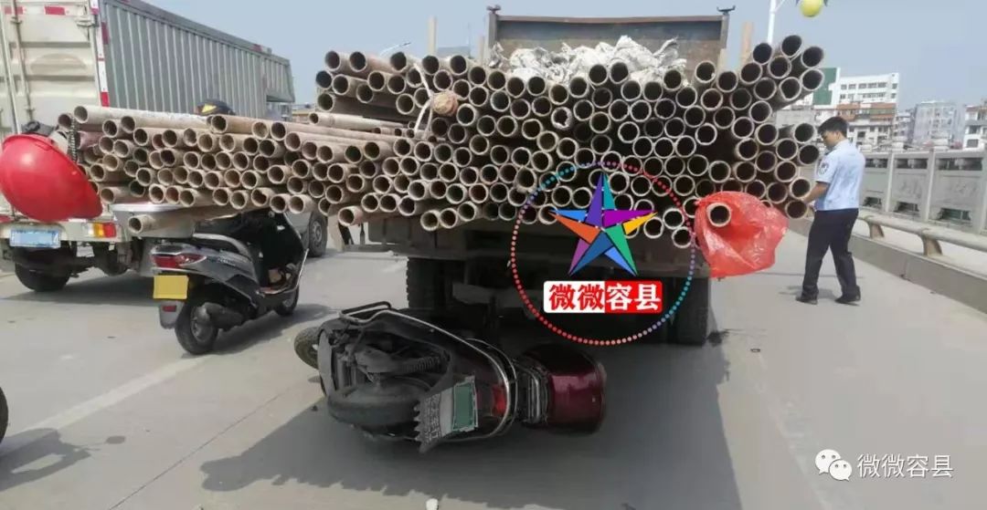 超险！绣江大桥拖车被追尾，男子被刺喉！